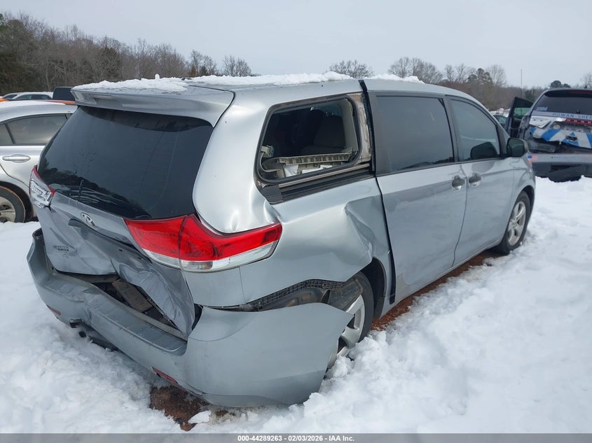 2011 Toyota Sienna Base V6