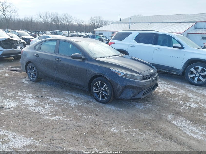 2022 Kia Forte Lxs
