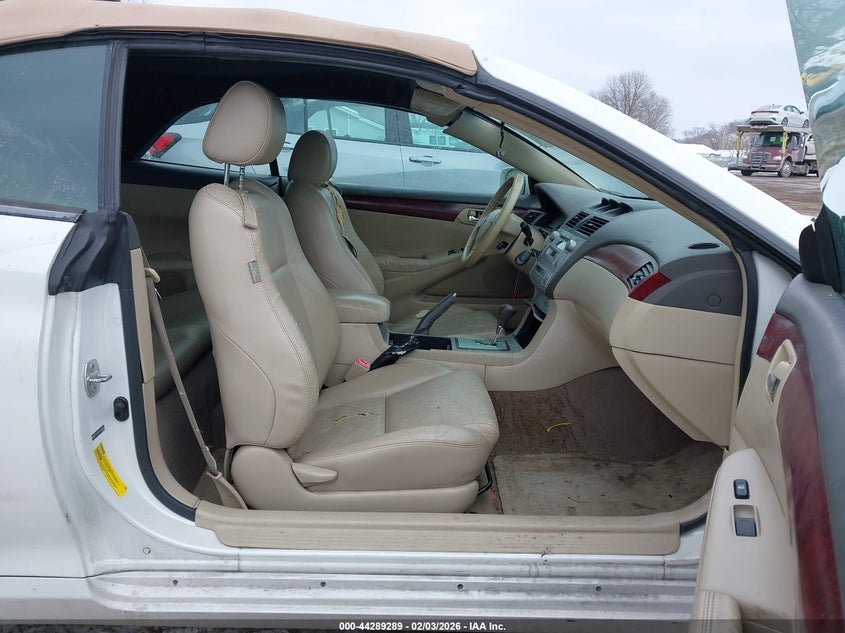 2004 Toyota Camry Solara Sle