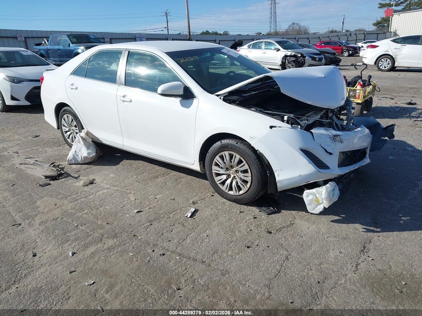 2014 Toyota Camry Le
