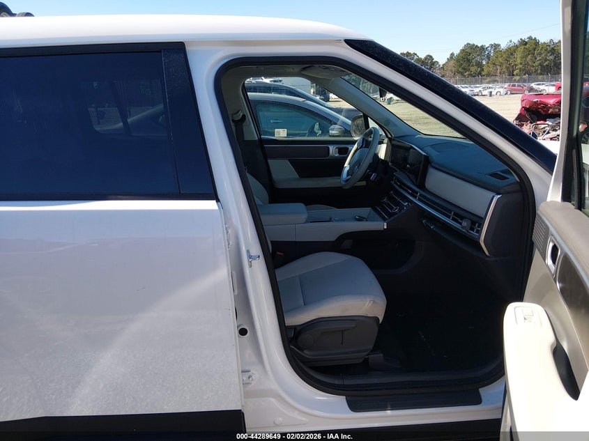 2025 Hyundai Santa Fe Se