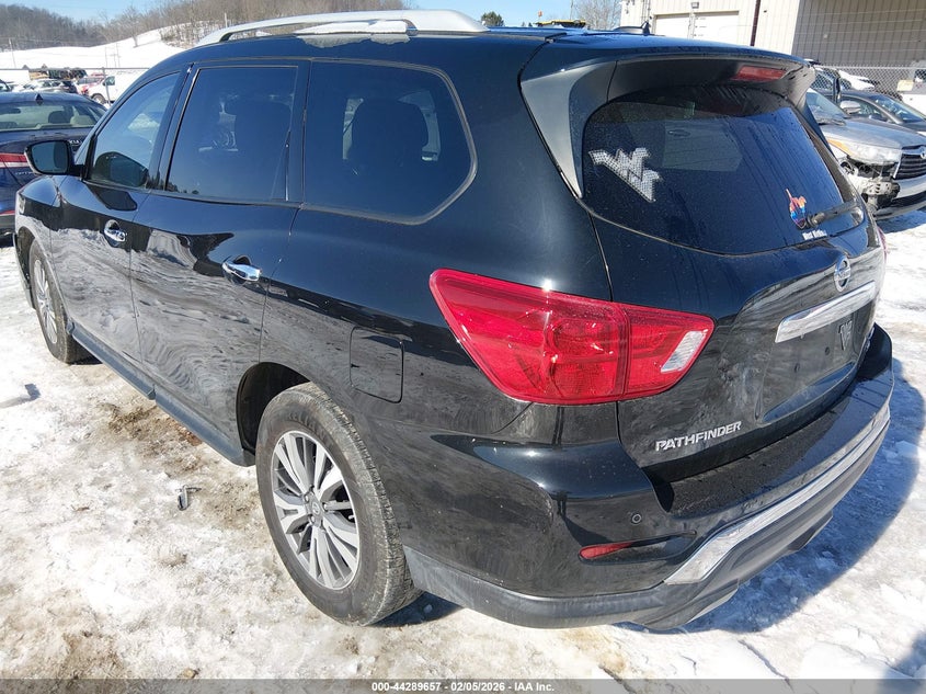 2017 Nissan Pathfinder Sl