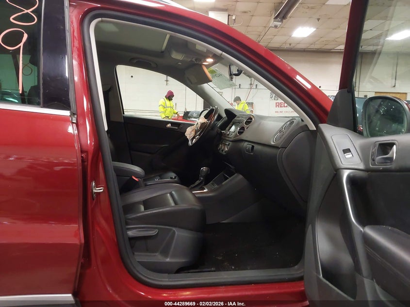 2013 Volkswagen Tiguan S/Se/Sel