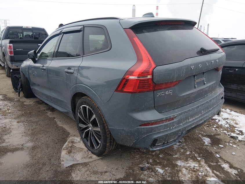 2024 Volvo Xc60 B5 Plus Dark Theme