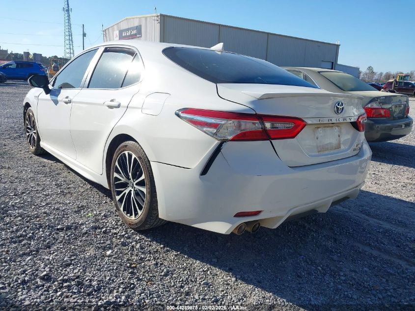 2019 Toyota Camry Hybrid Se