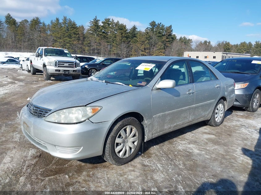 2005 Toyota Camry Le