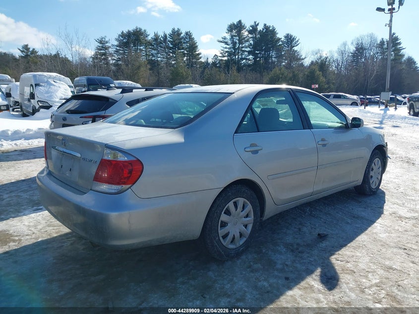 2005 Toyota Camry Le