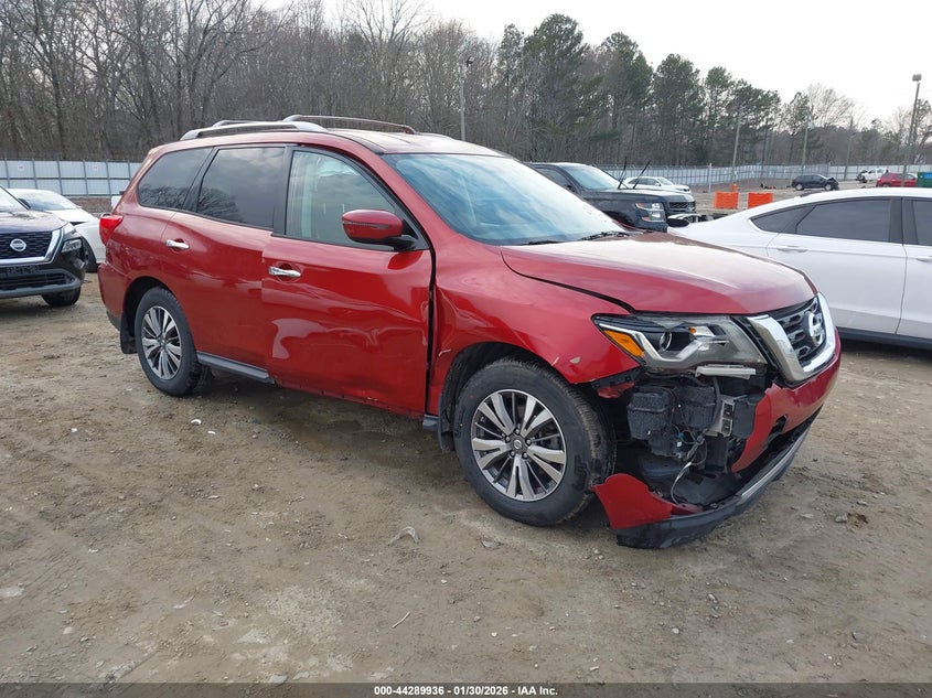 2017 Nissan Pathfinder Sv