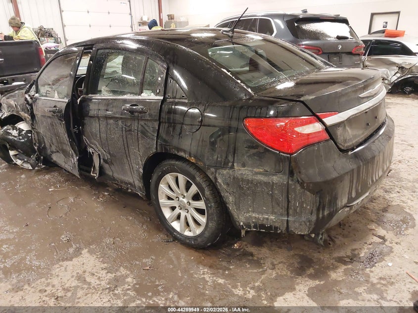 2013 Chrysler 200 Touring