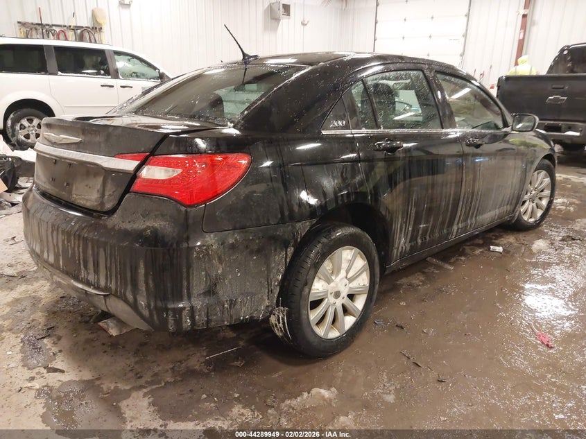 2013 Chrysler 200 Touring
