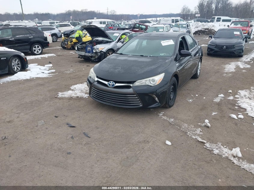 2015 Toyota Camry Hybrid Le
