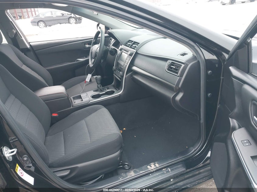 2015 Toyota Camry Hybrid Le