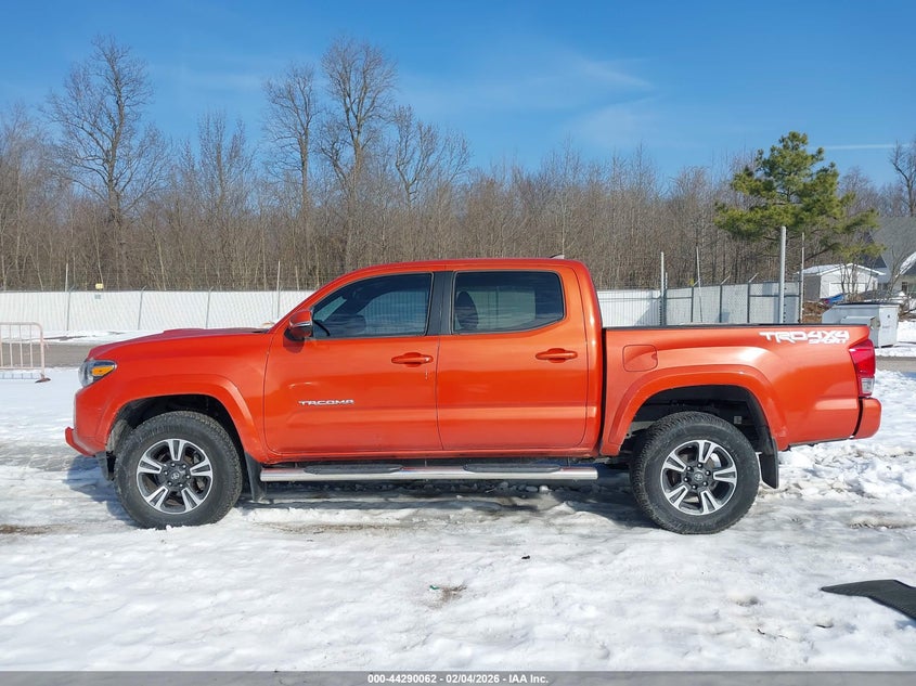 2017 Toyota Tacoma Trd Sport VIN: 3TMCZ5AN1HM105245 Lot: 44290062