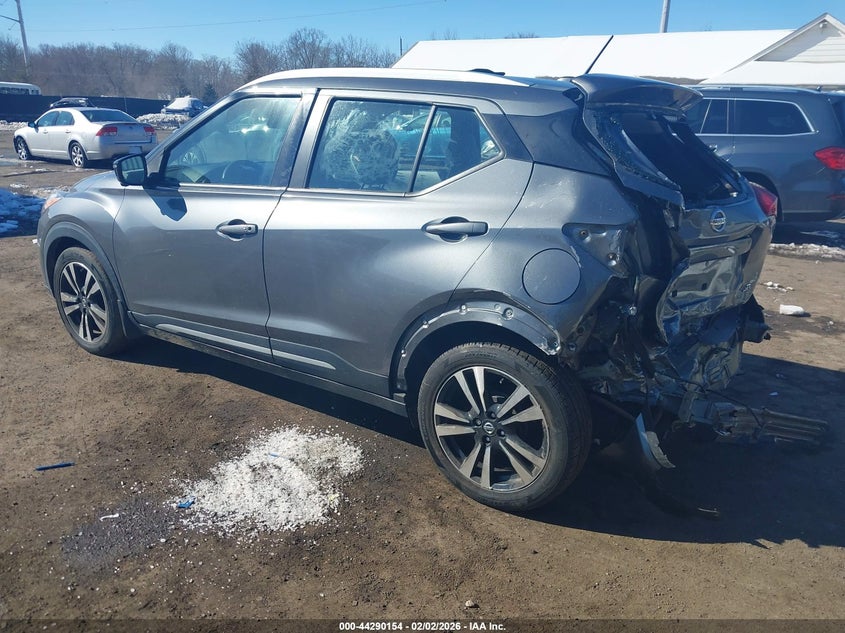 2020 Nissan Kicks Sr Xtronic Cvt