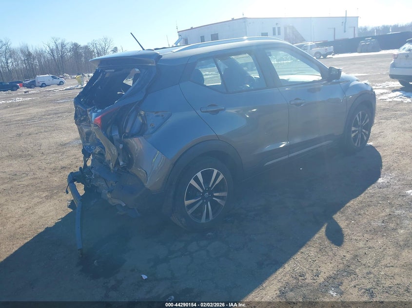 2020 Nissan Kicks Sr Xtronic Cvt