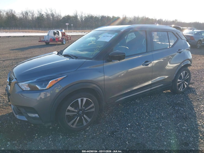 2020 Nissan Kicks Sr Xtronic Cvt