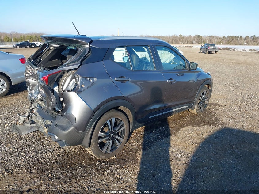 2020 Nissan Kicks Sr Xtronic Cvt