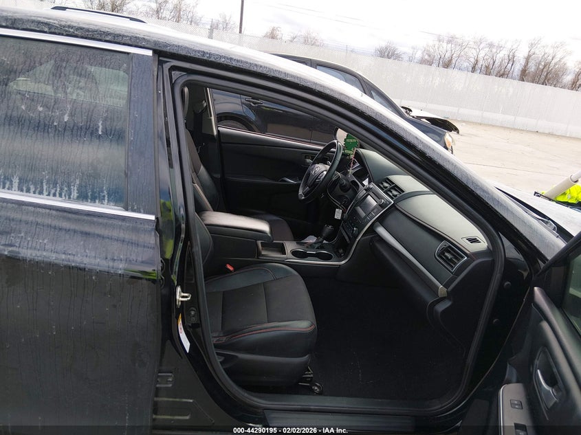 2016 Toyota Camry Se