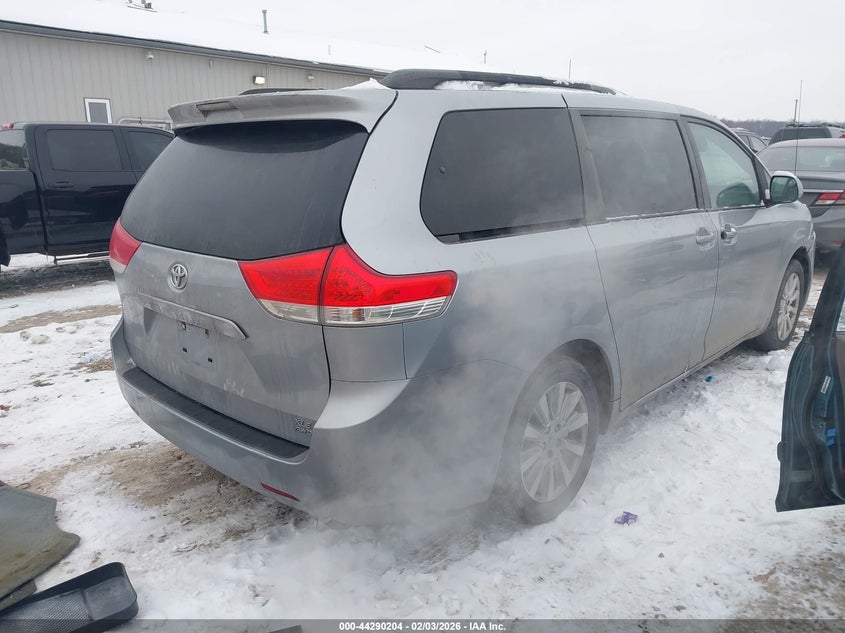 2014 Toyota Sienna Xle 7 Passenger