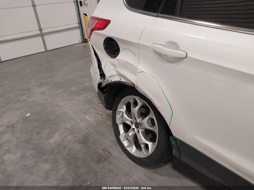 2015 FORD ESCAPE VIN: 1FMCU9J97FUC25791