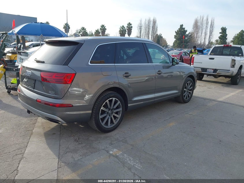 2017 Audi Q7 3.0T Premium