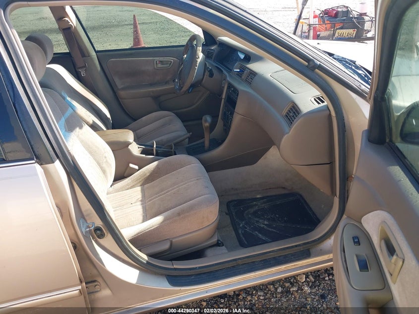 1999 Toyota Camry Le