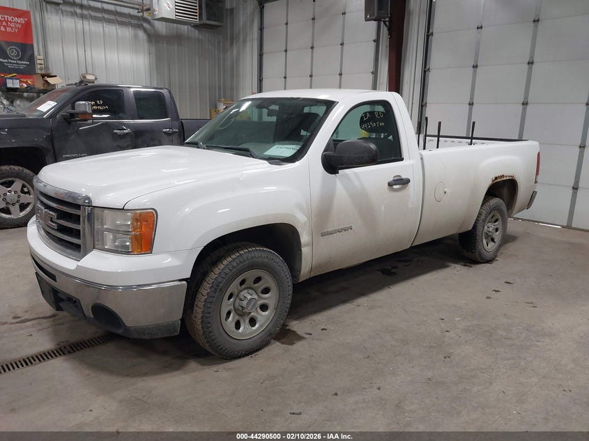 2013 GMC SIERRA 1500 auction photo 2