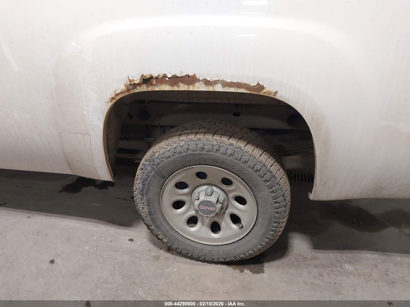 2013 GMC SIERRA 1500 auction photo 6
