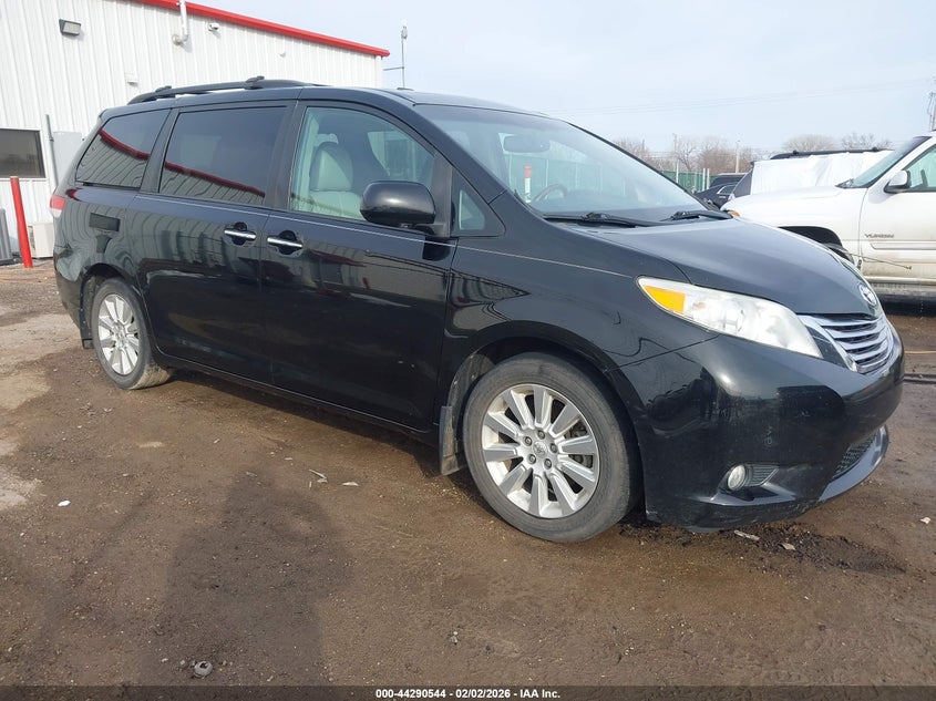 2012 Toyota Sienna Limited 7 Passenger