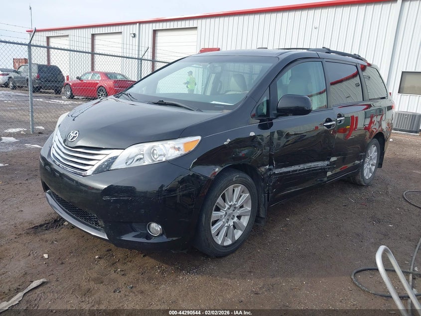2012 Toyota Sienna Limited 7 Passenger