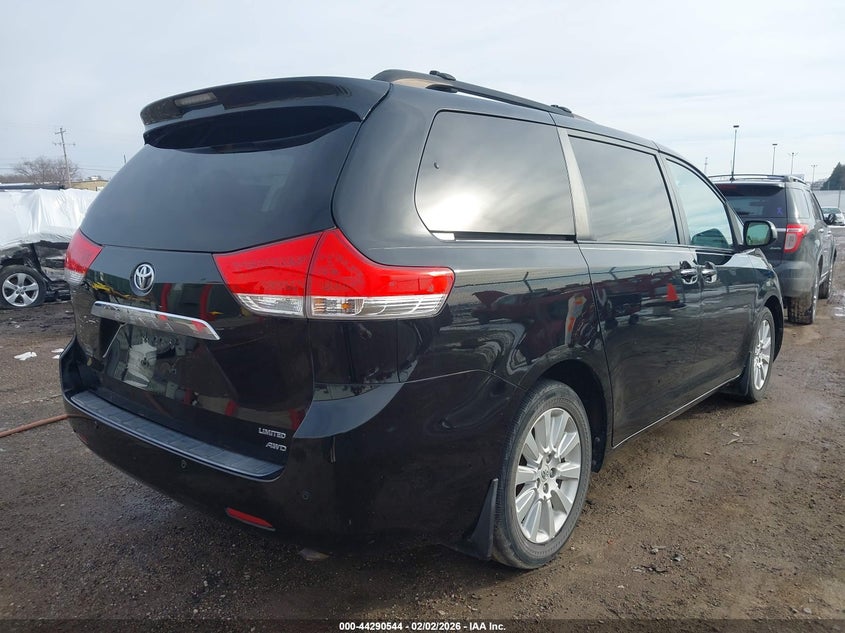 2012 Toyota Sienna Limited 7 Passenger