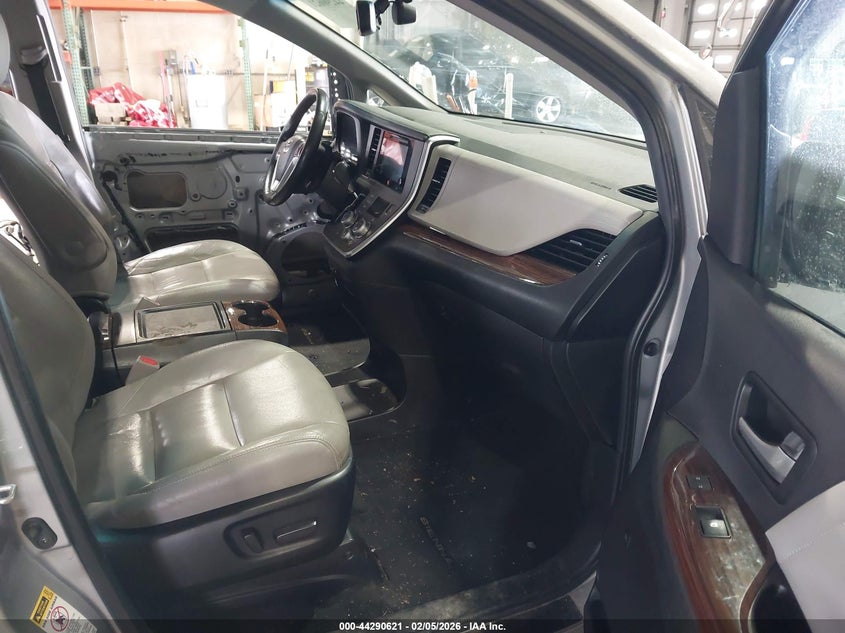 2015 Toyota Sienna Limited Premium 7 Passenger
