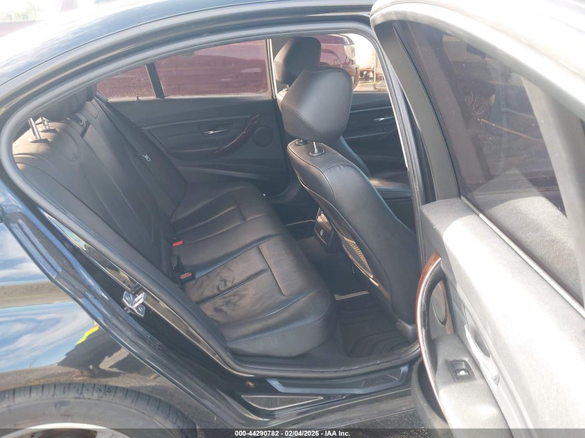 WBA3A5C52DF359896 2013 BMW 3er 2.0 328I black