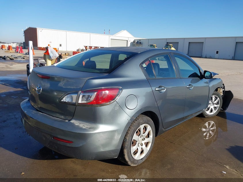 2013 Mazda Mazda3 I Sv