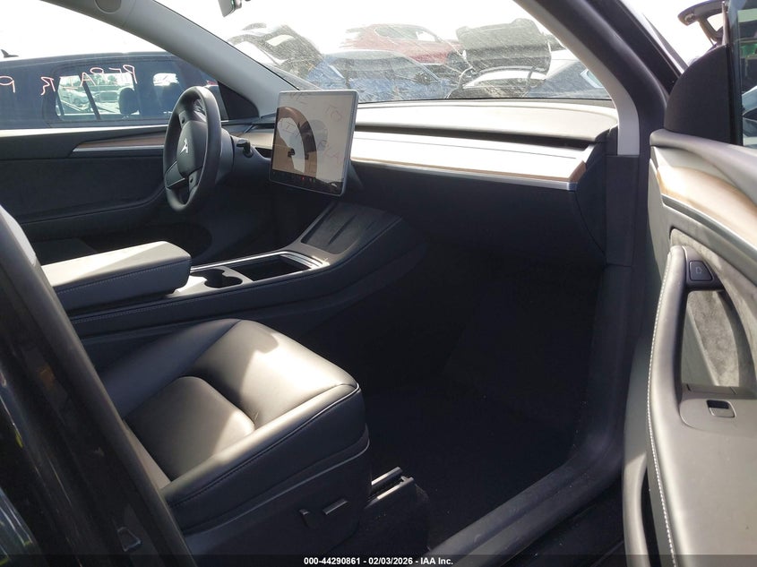 2025 Tesla Model Y Long Range Dual Motor All-Wheel Drive