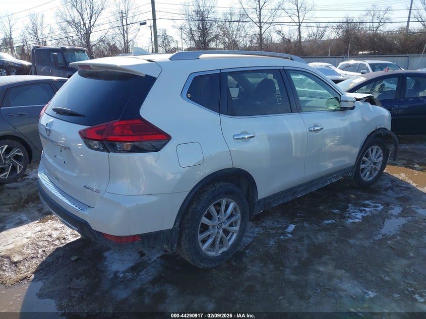 2017 Nissan Rogue Sv