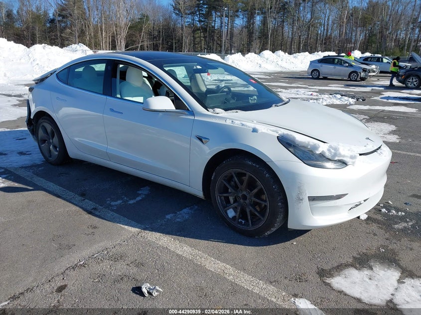2019 Tesla Model 3 Long Range Mid Range Standard Range Standard Range Plus white Lot 111044290939 Vin 5YJ3E1EA2KF486370