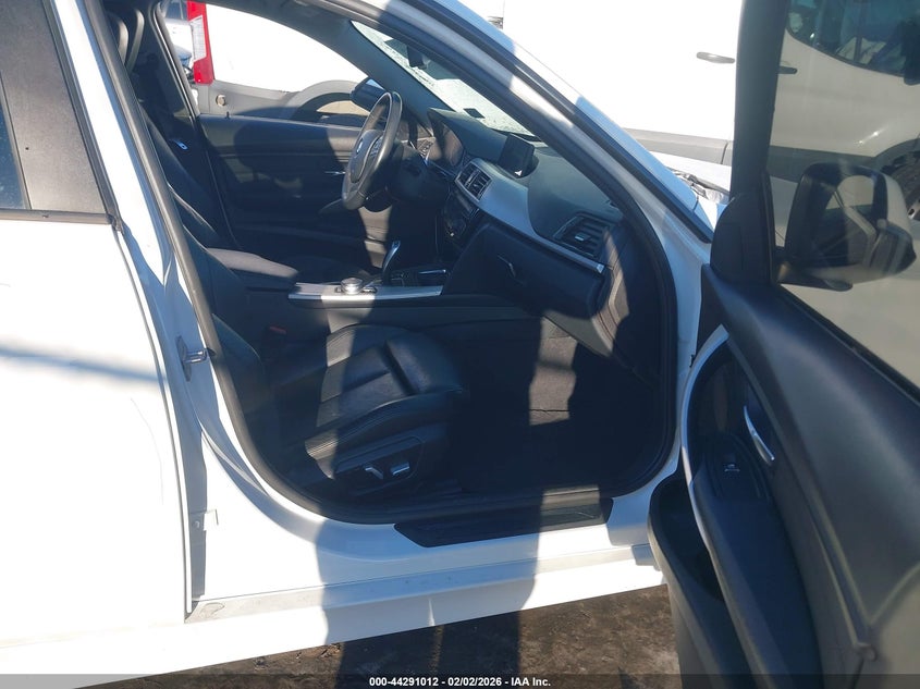 2018 BMW 320I xDrive