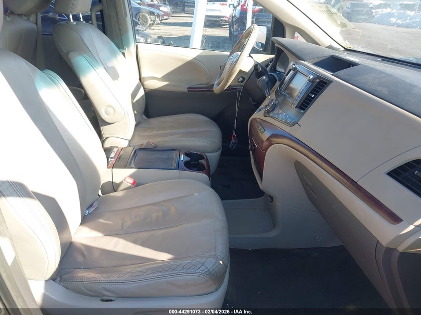 2012 Toyota Sienna Xle 7 Passenger