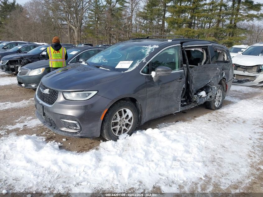 2022 Chrysler Pacifica Touring L
