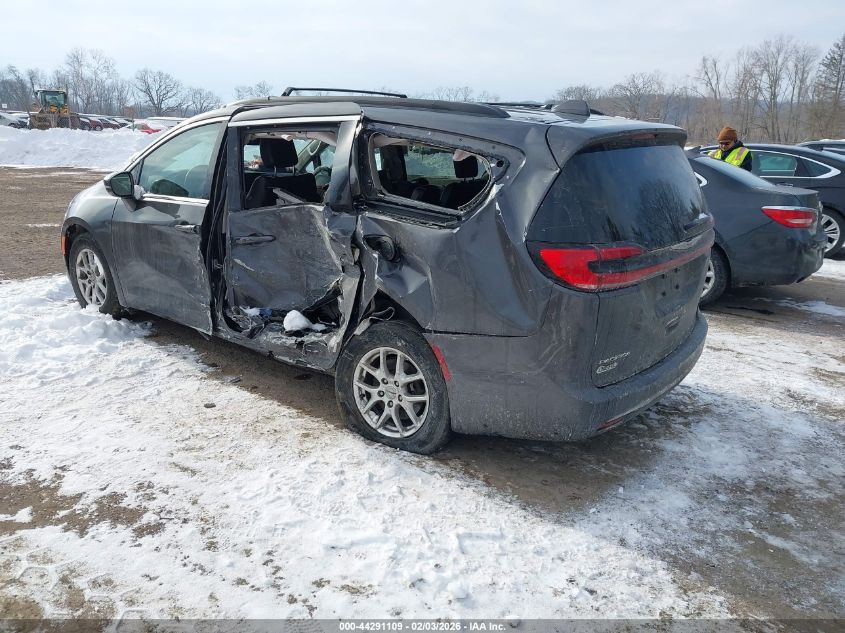 2022 Chrysler Pacifica Touring L