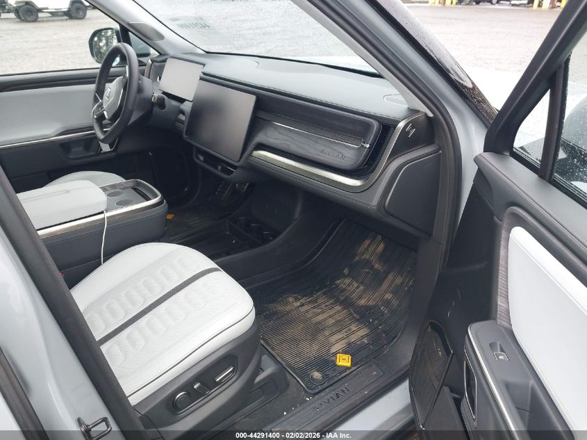 2024 Rivian R1T Adventure Dual Motor Large Pack/Adventure Dual Motor Perf Large Pack