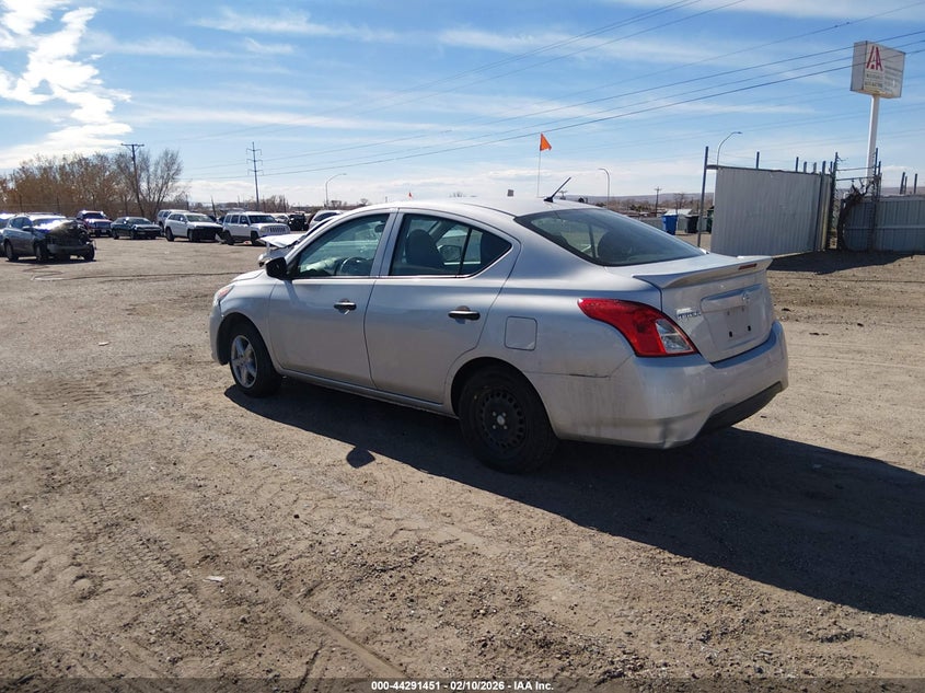 2017 Nissan Versa 1.6 S+