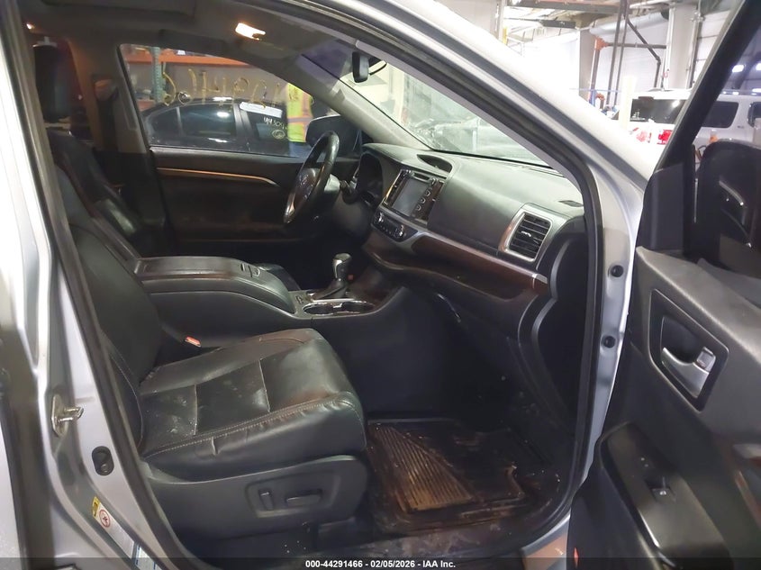 2014 Toyota Highlander Limited V6