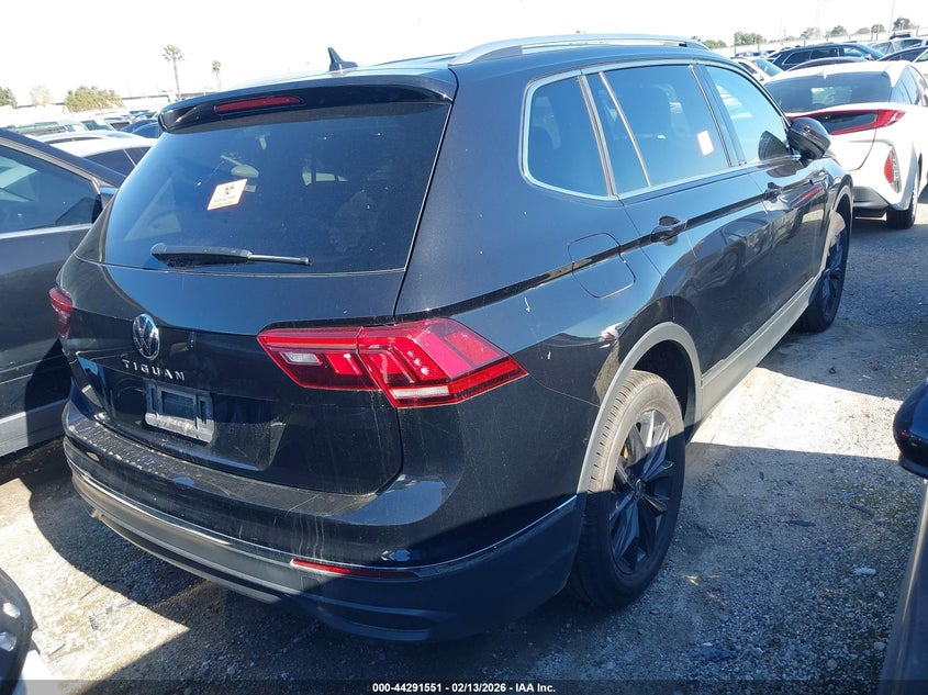 2024 VOLKSWAGEN TIGUAN auction photo 4