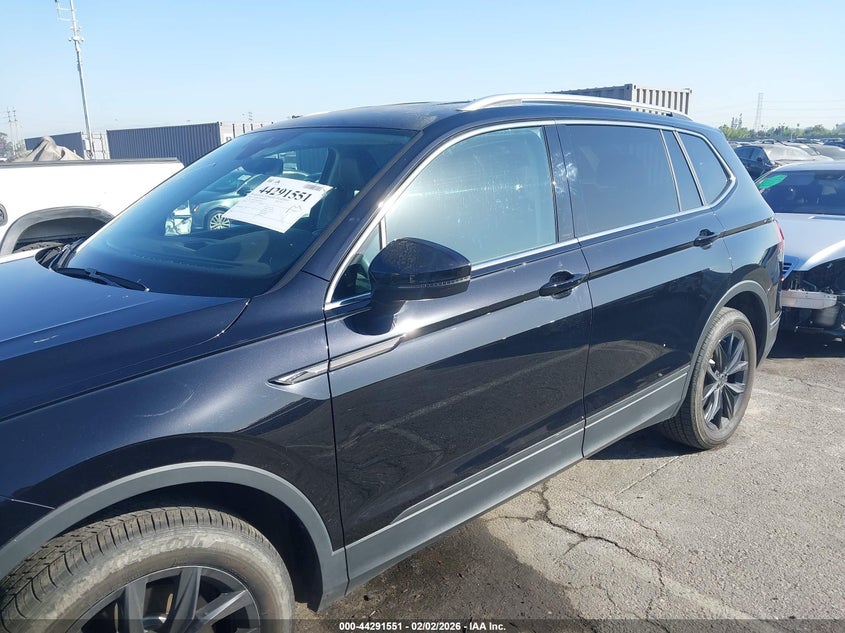 2024 VOLKSWAGEN TIGUAN auction photo 6