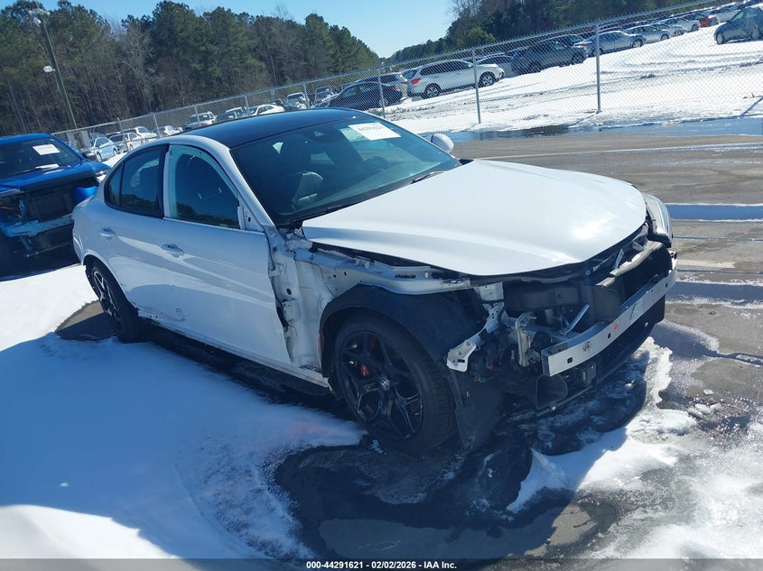 2022 Alfa Romeo Giulia Ti Rwd