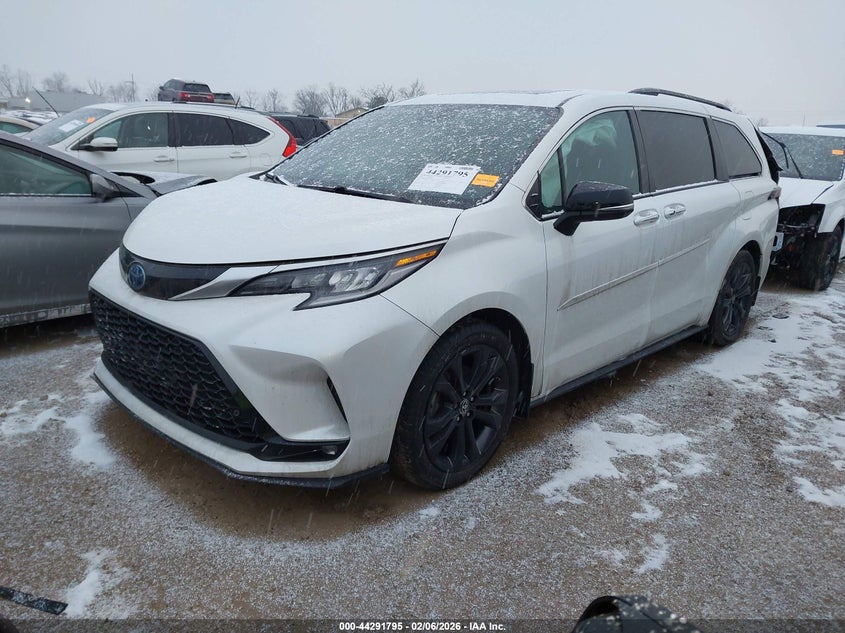 2023 Toyota Sienna 25Th Anniversary Edition