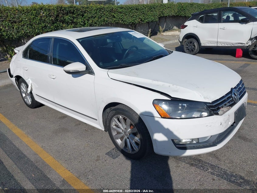 2012 Volkswagen Passat 2.5L Sel Premium