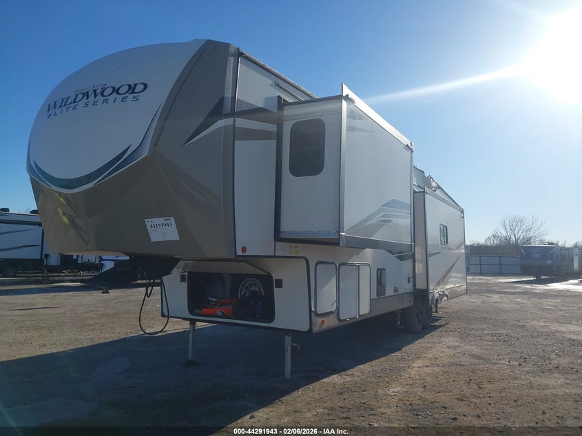 2022 WILDWOOD BY FOREST R HERITAGE GLEN ELITE auction photo 2